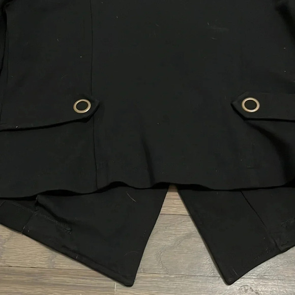 CABI Cropped Button Up Jacket. Shoulder pads. Black small - Picture 10 of 10